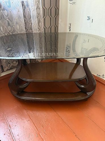 Oval masa, Açılmayan, Təkərsiz, Şüşə