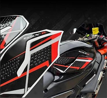 corsa c bluetooth: Suzuki Gsxr K5 - k6 1000 Bocni stitnici rezervoara - 2637 📌 Opis — 2