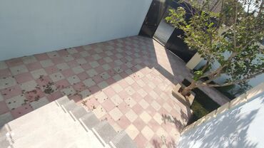 Həyət evləri və villaların satışı: Binə Sovxozda 160 marşurutunun son dayanacağına yaxın həyət evi üçün — 11