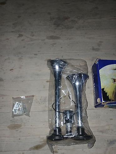 hava pompası: İki borulu hava siqnalı (air horn) - Gərginlik: 12V/24V (etiketdə — 6