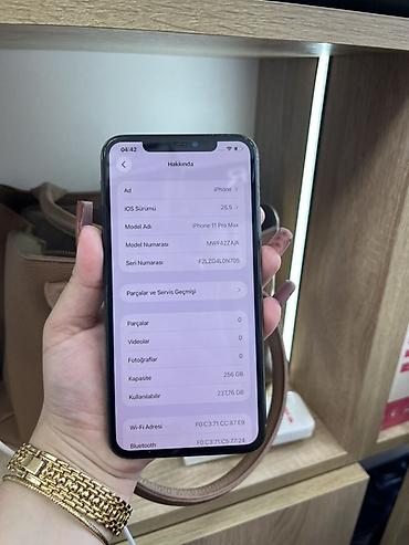 iphone 11 pro barter: IPhone 11 Pro Max, 256 GB, Matte Midnight Green, Face ID — 4