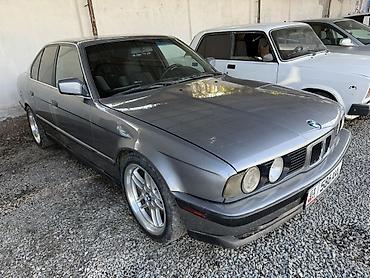 BMW 5 series: 1992 г., 3.2 л, Механика, Бензин, Седан