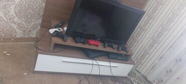 bir tankda hazırlanmış mebel: Salam.3 kamplekt playstation 3 bir kamplekt playstation 4.divanlari