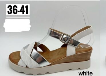 Sandale: -