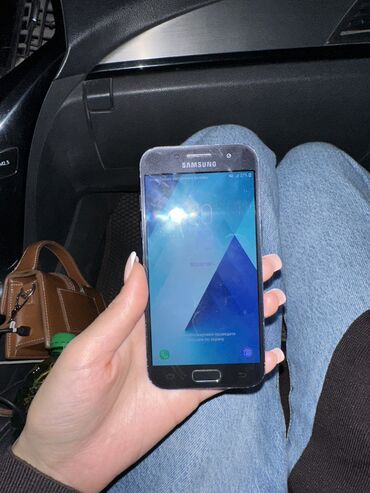 телефоны poko: Samsung Galaxy A3, Б/у, 32 ГБ, цвет - Черный, 2 SIM