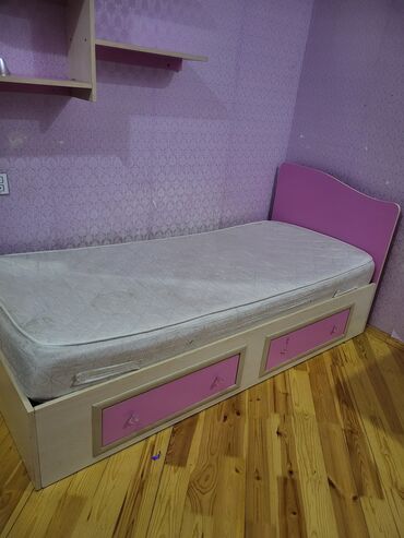Çarpayılar: İşlənmiş, Təknəfərlik çarpayı, Matras ilə, Siyirməli