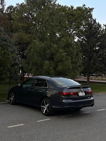 Другие автомобили: Обмен дороже Седан бизнес-класса темно-серого цвета с эффектным — 5