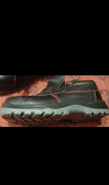 Botinkalar: Təmiz Türk İsdesahalı 1 Dəfə olsun Geyinilmiyib 42,43,44Razmerləri var -da lalafo.az — 3 Botinkalar: Təmiz Türk İsdesahalı 1 Dəfə olsun Geyinilmiyib 42,43,44Razmerləri var — 3