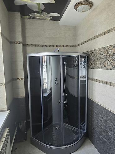 Душевая кабина Полукруглая, Размер: 90 x 90 см, Покрытие: Тонированное