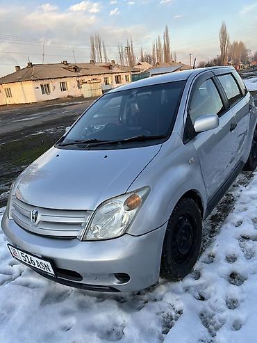 Toyota: Toyota ist: 2002 г., 1.3 л, Автомат, Бензин, Хэтчбэк — 5