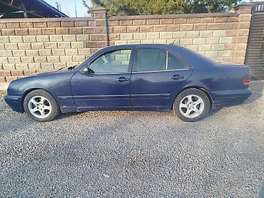 mers 210: Mercedes-Benz E-Class: 2000 г., 2.2 л, Автомат, Дизель, Седан — 5