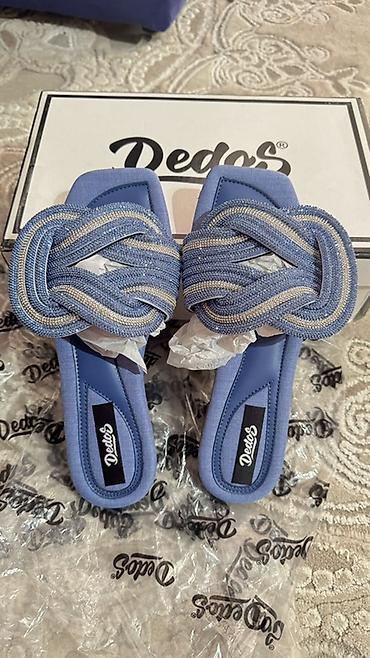 Босоножки, сандалии, шлепанцы: Dedos qadın sandaleti 36 razmer - Rəng: mavi-lil tonlarında - Model — 1