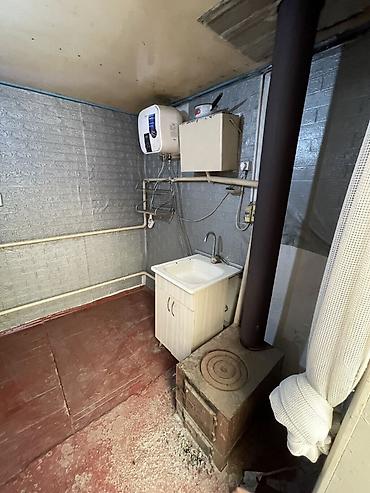 баткенге жардам: 2 бөлмө, 40 м², 5 соток, Бакай-Ата ж/м Газ — 5