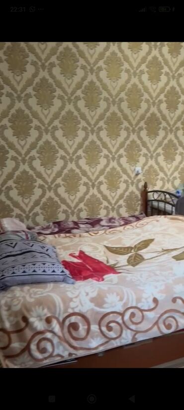 недвижимость в баку: 1 otaqlı kiçik mənzil – yataq otağı, mətbəx küncü və sanitar qovşaqla