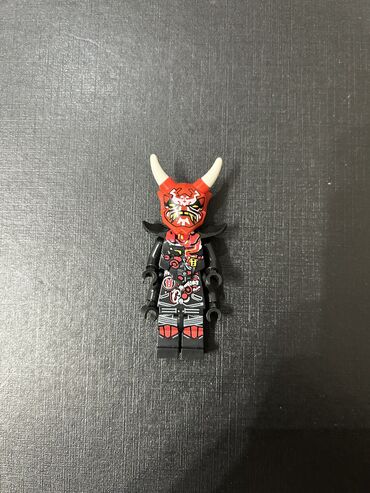 Oyuncaqlar: Lego ninjago - 15 azn
Original deyil