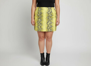 wysokie trampki do krótkich spodni: Women`s skirt, size 5XL at lalafo.pl wysokie trampki do krótkich spodni: Women`s skirt, size 5XL