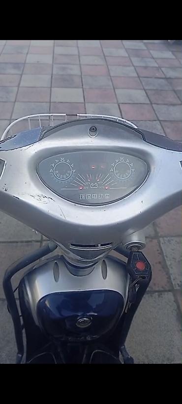 giant velosiped satilir: Elektrik velosipedi/scooter ‑ Rəng: tünd mavi-gümüş ‑ Ön tərəfdə — 5