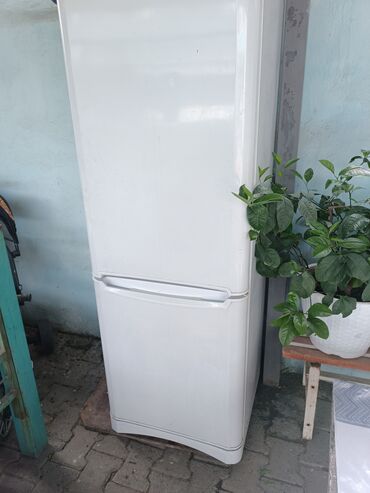 холодильники ремонт: Муздаткыч Indesit, Оңдоо талап кылынат, Эки камералуу, Less frost, 60 * 190 * 70