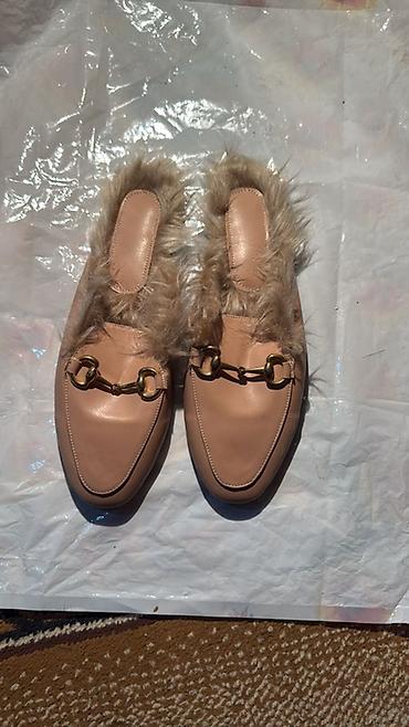 Босоножки, сандалии, шлепанцы: Женская обувь — два варианта. 1) Сандалии с декором - Размеры: 37 и — 4