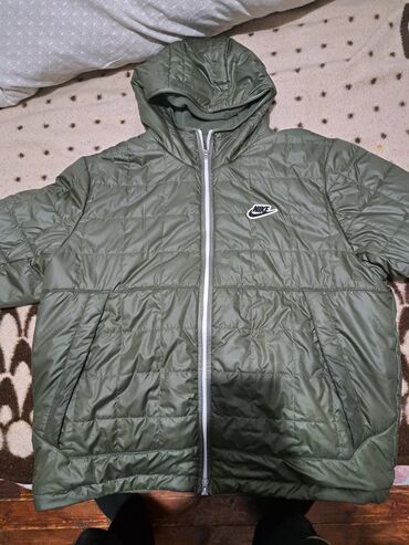i u zensku zimsku jaknu xl duzina: Jakna Nike, XL (EU 42), bоја - Zelena