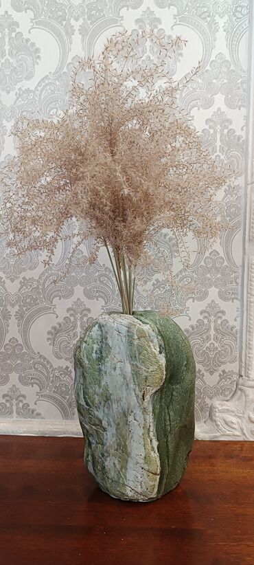 ваза шар: Ваза из натурального камня ручной работы, в одном игземпляре