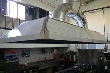 Biznes üçün avadanlıq: Sənaye tipli mətbəx üçün böyük ölçülü aspirasiya/kombi havalandırma — 1