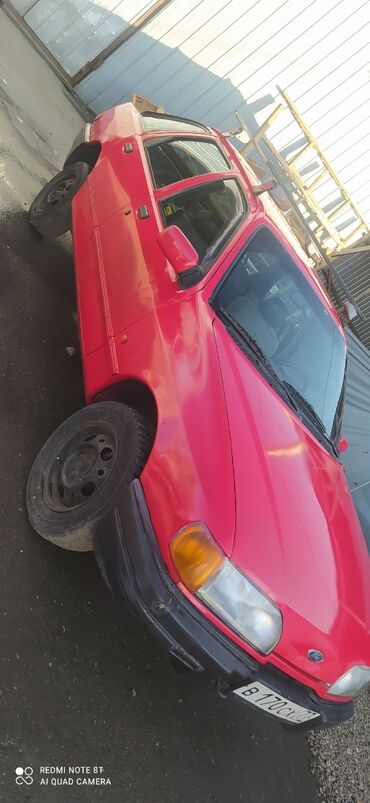 ford sierra d: Ford Sierra: 1988 г., 1.6 л, Механика, Бензин, Хэтчбэк