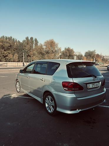 man: Toyota Ipsum: 2002 г., 2.4 л, Автомат, Бензин, Минивэн — 5
