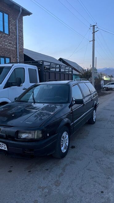 бензиновой скутер: Volkswagen Passat Variant: 1991 г., 2 л, Механика, Бензин, Универсал