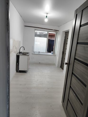 квартира нижная ала арча: 10 бөлмө, 300 кв. м, Эмереги менен