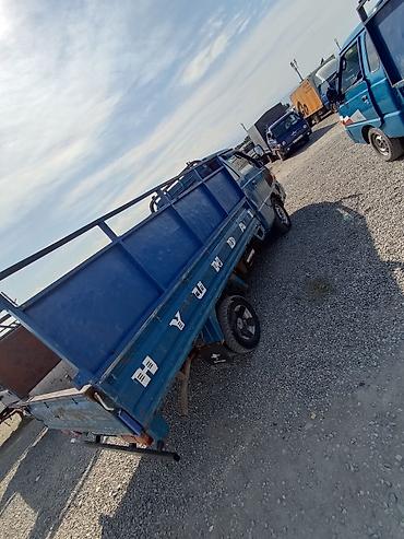 hyundai пикап: Hyundai Porter — малотоннажный бортовой грузовик, синий цвет кузова — 10