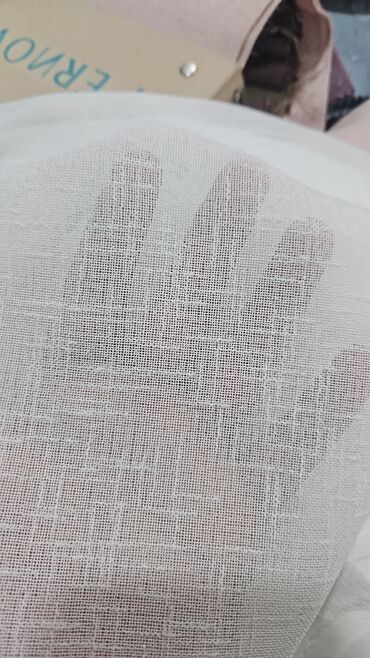 Parçalar: Bu, əsasən pərdələr, tüllər və ya dekorativ parçalar üçün istifadə — 8