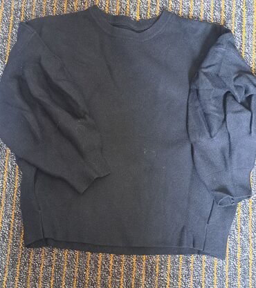 серый мужской свитер: Женский свитер