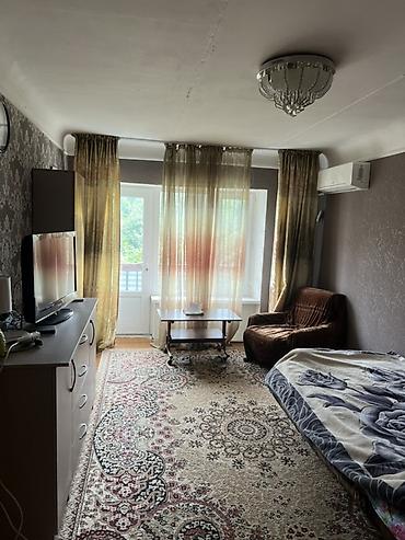 старые квартиры: 1‑комнатная квартира с изолированной комнатой и отдельной кухней — 5