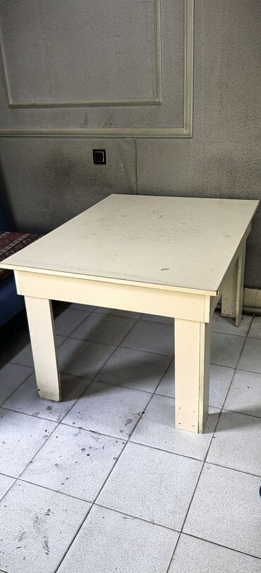 деревянный стол на кухню: Qonaq masası, Açılmayan, MDF, Kvadrat masa