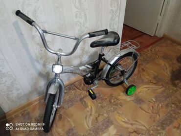 велосипед smart trike recliner 4 в 1: Продаю в Кара-Балте велосипед. Вацап