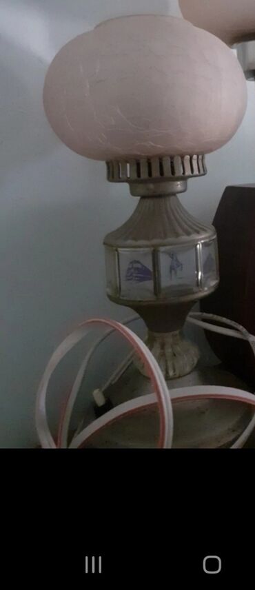 Stol lampaları: Светильник. старинный 20манат в баку йени йасамал