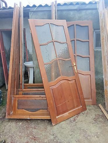çərçivə satışı: Şüşəli taxta qapılar satılır, 5 ədəddir. 2.30 hündürlüyü 85 cm — 1
