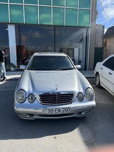 Mercedes-Benz: Mercedes-Benz E 320: 3.2 l | 2000 il Sedan — 14