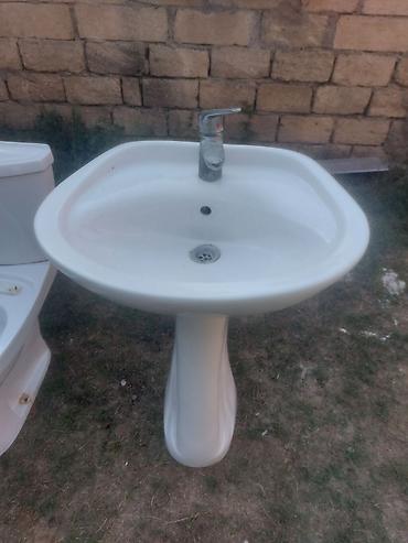 tecili generator satıram: Hamam üçün sanitariya dəsti - Unitaz: iki hissəli, arxadan çıxışlı — 4