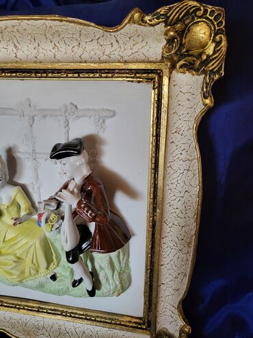 Anticelulit masažeri: Barokna figura u drvenom ramu iz 70ih. Figura gipsana je bez — 12