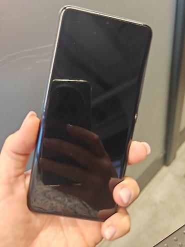 bluetooth 3.5mm adapter: HONOR 90 – 12 GB RAM + 512 GB memorije Glavne karakteristike: - — 4