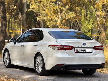 hybrid: Toyota Camry: 2018 г., 2.5 л, Вариатор, Гибрид, Седан — 4