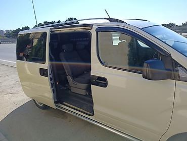 hunday h1: Hyundai H-1 (Grand Starex): 2.4 l | 2011 il Mikroavtobus — 5