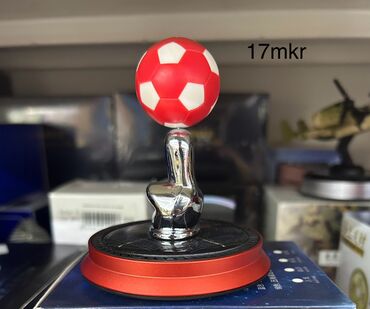 Avtomobil üçün aromatizator: Günəş enerjili avtomobil ətir diffuzoru – dekorativ, fırlanan figurli — 11