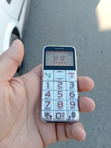 Digər mobil telefonlar: Telefon qeydiyat olunmaldi. Telefonda fanar radiyo var. Yaxwi zaryatqa