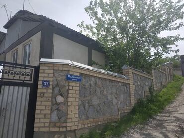 гостевой дом за городом бишкек: Дача, 173 кв. м, 6 бөлмө, Менчик ээси, Эски ремонт