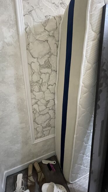 Спальные матрасы: Спальный матрас, Б/у, Двухстворчатая, Другая страна, Пружинный, Кокосовая койра, Другой бренд, Матрасы средней жесткости, Самовывоз