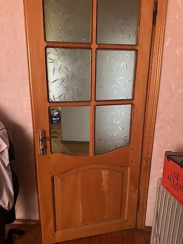 Qapılar və aksessuarlar: Şüşəli taxta otaq qapıları dəsti - Material: təbii ağac (açıq qoz/şam — 2