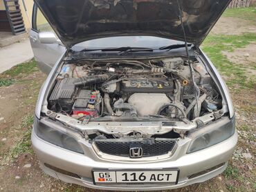 Honda: Honda Accord: 2000 г., 1.8 л, Автомат, Газ, Седан